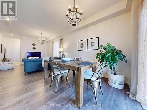 39 Bedford Estates Crescent, Barrie, ON - Indoor Photo Showing Dining Room