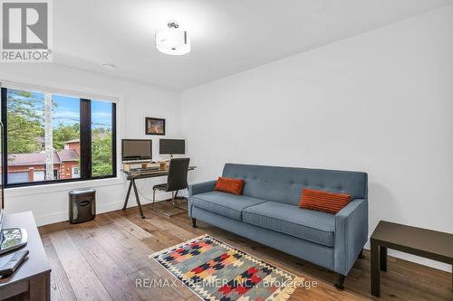 4 Bertha Avenue, Toronto (Clairlea-Birchmount), ON - Indoor Photo Showing Living Room