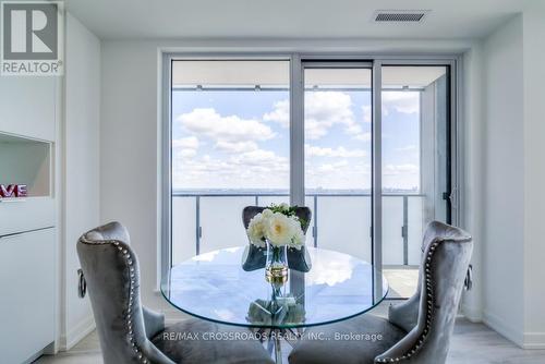 2803 - 8 Olympic Garden Drive, Toronto, ON - Indoor Photo Showing Dining Room