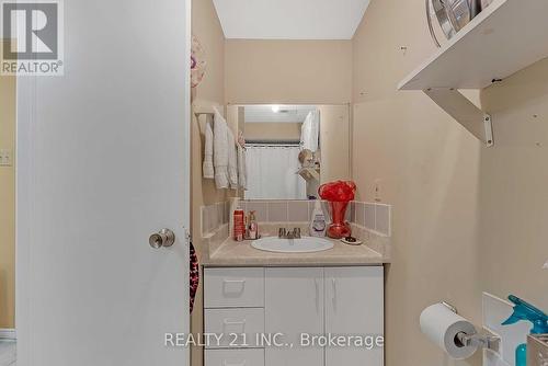 6 Lovel Avenue, Toronto, ON - Indoor Photo Showing Bathroom