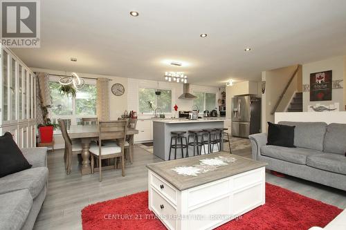 88 Hobbs Drive, Clarington, ON - Indoor Photo Showing Living Room