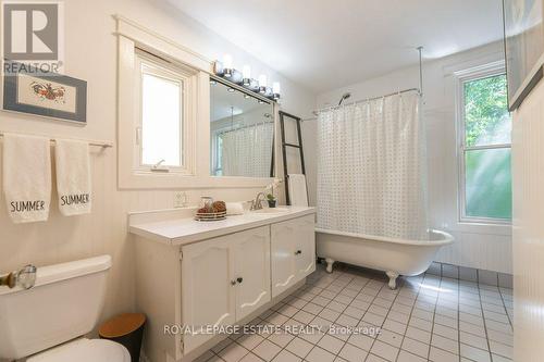 131 Ashdale Avenue, Toronto, ON - Indoor Photo Showing Bathroom