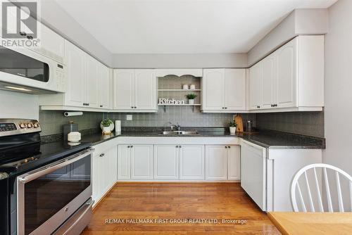 1089 Dunbarton Road, Pickering, ON - Indoor Photo Showing Kitchen With Double Sink