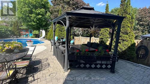 10 Boswell Drive, Clarington, ON 