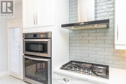 46 Eastgate Circle, Whitby (Brooklin), ON - Indoor Photo Showing Kitchen