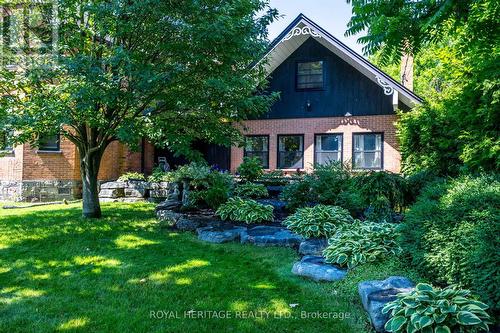 33 Victoria Avenue N, Kawartha Lakes (Lindsay), ON 