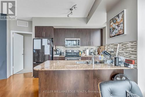 4008 - 65 Bremner Boulevard, Toronto, ON - Indoor Photo Showing Kitchen With Double Sink With Upgraded Kitchen