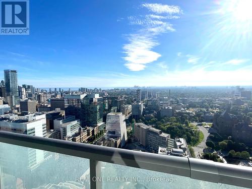 3901 - 832 Bay Street, Toronto, ON - Outdoor With View