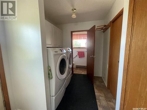 303 21 Highway S, Maple Creek, SK - Indoor Photo Showing Laundry Room