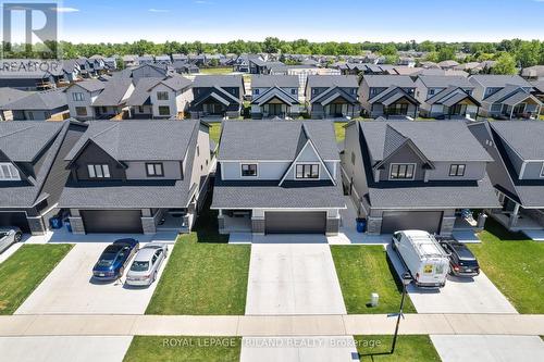 109 Cabot Trail, Chatham-Kent, ON - Outdoor With Facade