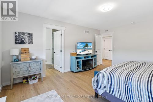 109 Cabot Trail, Chatham-Kent, ON - Indoor Photo Showing Bedroom