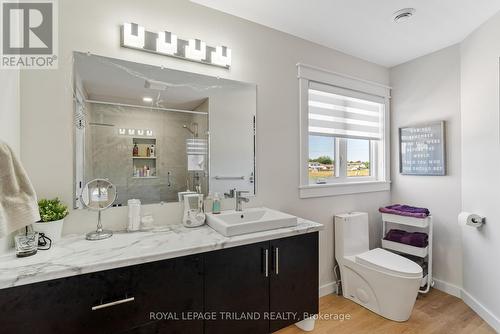 109 Cabot Trail, Chatham-Kent, ON - Indoor Photo Showing Bathroom