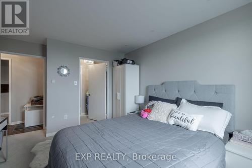 802 - 76 Base Line Road W, London, ON - Indoor Photo Showing Bedroom