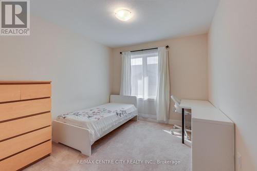 115 - 1960 Dalmagarry Road, London, ON - Indoor Photo Showing Bedroom