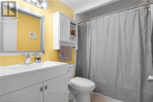 220 - 1330 Jalna Boulevard, London, ON - Indoor Photo Showing Bathroom