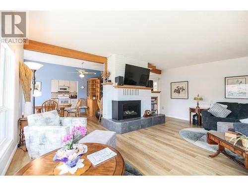 3610 Jasmine Drive, Osoyoos, BC - Indoor Photo Showing Living Room With Fireplace