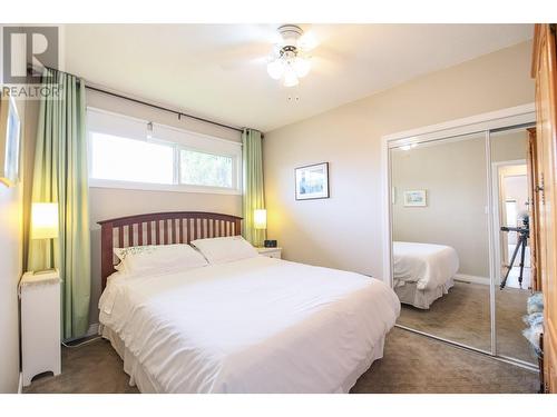 3610 Jasmine Drive, Osoyoos, BC - Indoor Photo Showing Bedroom