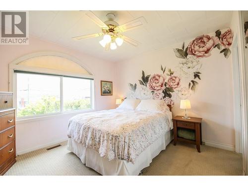 3610 Jasmine Drive Lot# Lot B, Osoyoos, BC - Indoor Photo Showing Bedroom