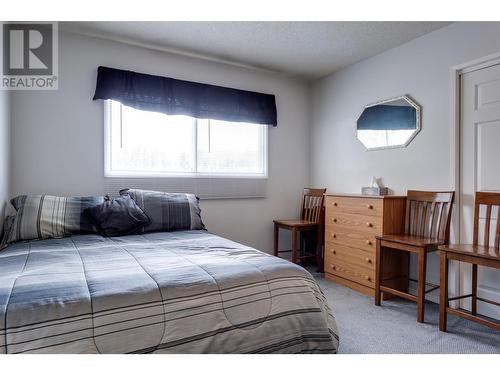 685 Quigley Road, Kelowna, BC - Indoor Photo Showing Bedroom
