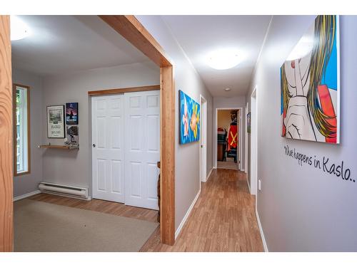 505 Marine Drive N, Kaslo, BC - Indoor Photo Showing Other Room