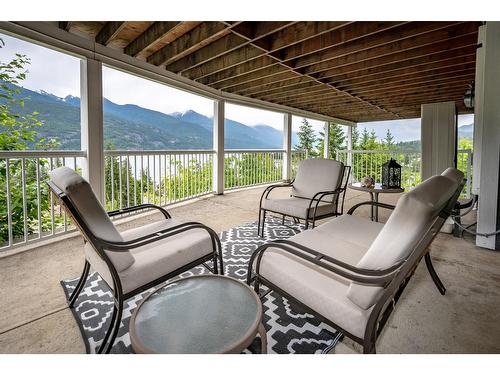 505 Marine Drive N, Kaslo, BC - Outdoor With Deck Patio Veranda With Exterior