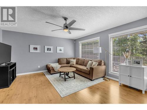 6340 Driftwood Place, Prince George, BC - Indoor Photo Showing Living Room