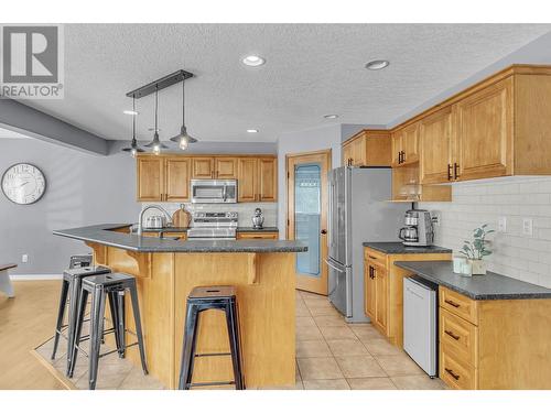 6340 Driftwood Place, Prince George, BC - Indoor Photo Showing Kitchen