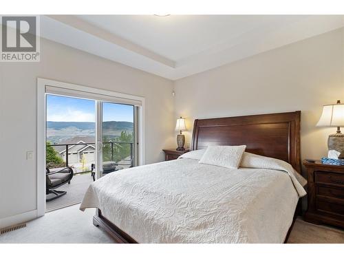 569 Harrogate Lane, Kelowna, BC - Indoor Photo Showing Bedroom