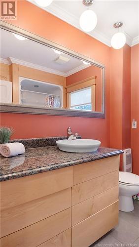 232 Highfield Street, Moncton, NB - Indoor Photo Showing Bathroom