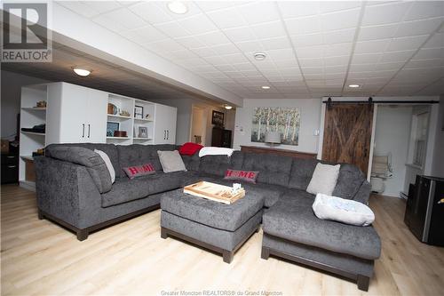 617 Salisbury Rd, Moncton, NB - Indoor Photo Showing Living Room