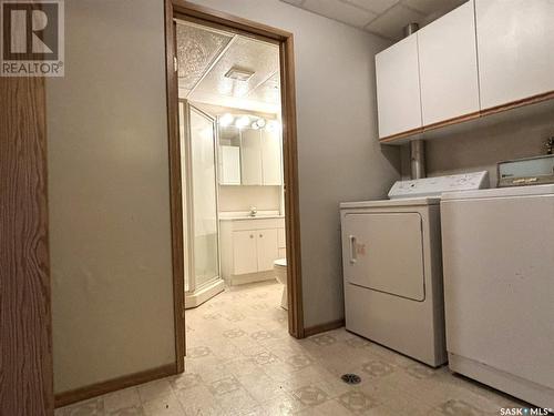 113 Irvine Street, Cut Knife, SK - Indoor Photo Showing Laundry Room