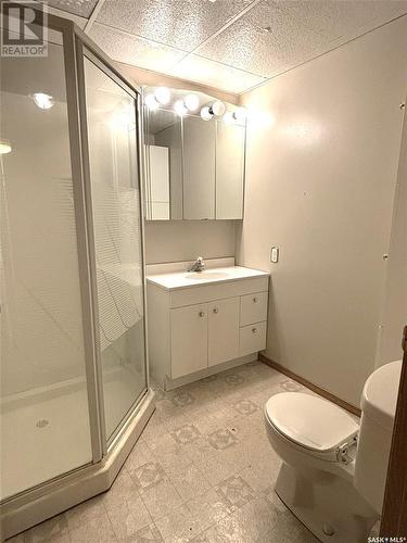 113 Irvine Street, Cut Knife, SK - Indoor Photo Showing Bathroom