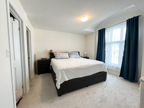 70 Genoa Drive, Hamilton, ON - Indoor Photo Showing Bedroom