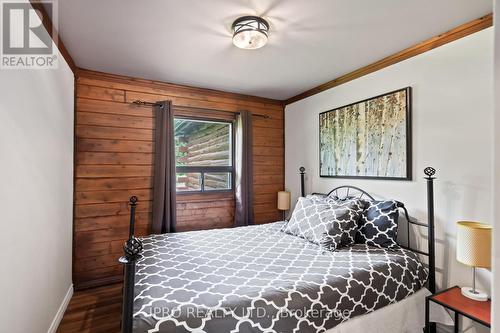 30 Emily Creek Road, Kawartha Lakes, ON - Indoor Photo Showing Bedroom