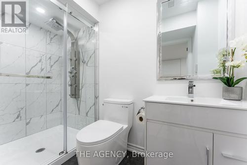 19 Richard William Drive, Haldimand, ON - Indoor Photo Showing Bathroom