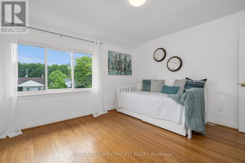 46 Kemp Drive, Hamilton, ON - Indoor Photo Showing Bedroom