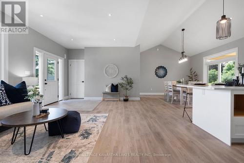 29 Riverside Drive, Kawartha Lakes, ON - Indoor Photo Showing Other Room