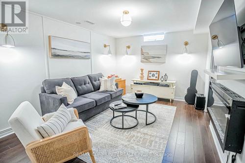 292 Esther Drive, Barrie, ON - Indoor Photo Showing Living Room