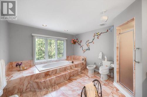 5187 Forest Hill Drive, Mississauga, ON - Indoor Photo Showing Bathroom