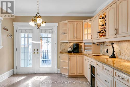 672 St Clarens Avenue, Toronto, ON - Indoor Photo Showing Kitchen