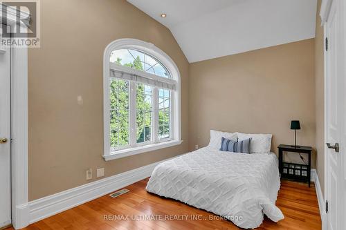 672 St Clarens Avenue, Toronto, ON - Indoor Photo Showing Bedroom