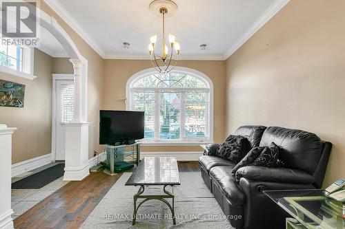 672 St Clarens Avenue, Toronto, ON - Indoor Photo Showing Living Room