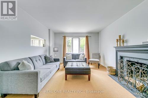 524 Blenheim Crescent, Oakville, ON - Indoor Photo Showing Living Room With Fireplace