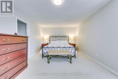 524 Blenheim Crescent, Oakville, ON - Indoor Photo Showing Bedroom