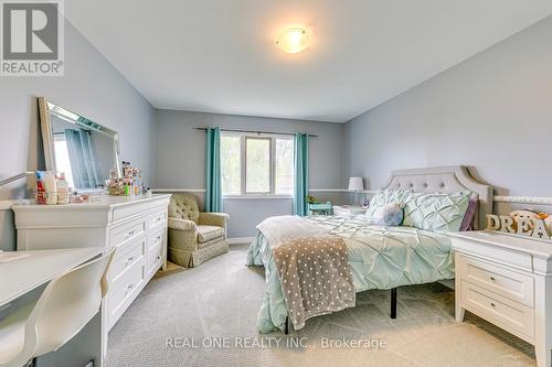 524 Blenheim Crescent, Oakville, ON - Indoor Photo Showing Bedroom