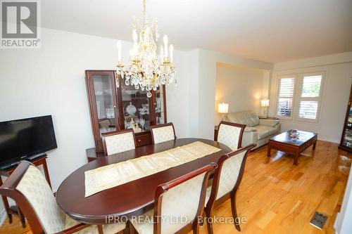 6813 Bansbridge Crescent, Mississauga, ON - Indoor Photo Showing Dining Room