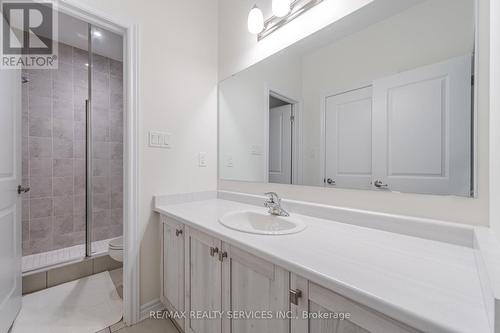 28 Tweedhill Avenue, Caledon, ON - Indoor Photo Showing Bathroom