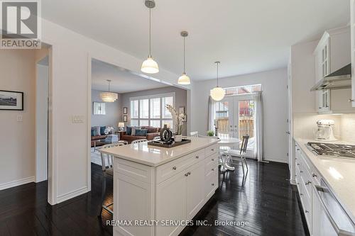29 Miracle Trail, Brampton, ON - Indoor Photo Showing Kitchen With Upgraded Kitchen