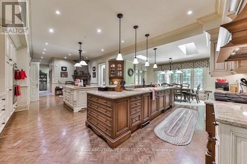 3400 Milburough Line, Burlington, ON - Indoor Photo Showing Kitchen With Upgraded Kitchen