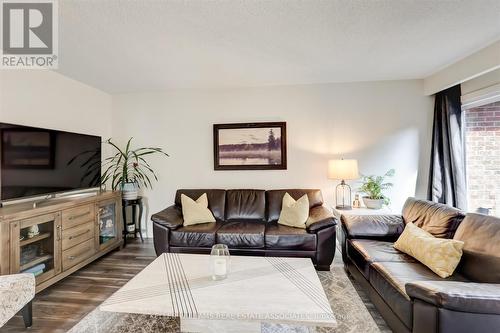 78 - 20 Mineola Road E, Mississauga, ON - Indoor Photo Showing Living Room